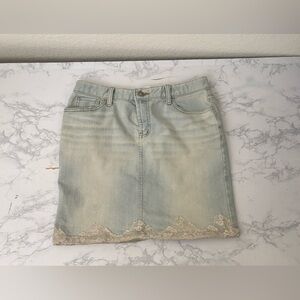 Fiorini Skirt Women’s M Pencil Light Blue Wash Crochet Lace Trim Mini Denim​